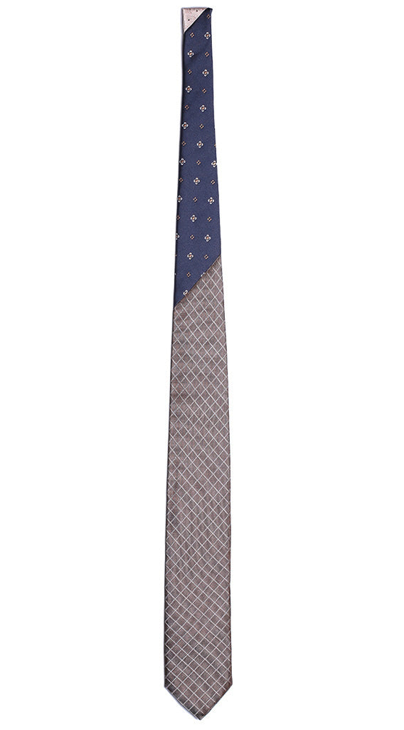 Cravatta Uomo Beige a Quadri Tono su Tono Nodo a Contrasto Blu Fantasia Bianca Beige Made in italy Graffeo Cravatte Intera