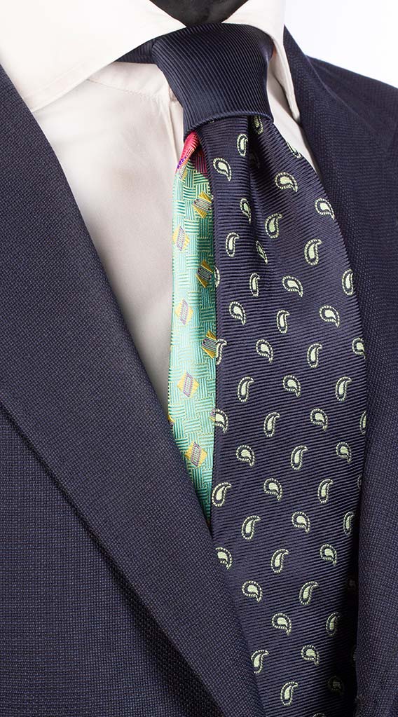 Cravatta Uomo Blu Paisley Verde Nodo a Contrasto Blu Tinta Unita Made in Italy Graffeo Cravatte
