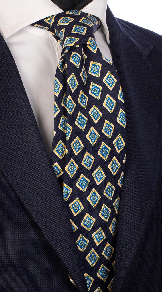 Cravatta Uomo Stampa di Seta Blu a Fantasia Gialla Bluette Bianca Made in Italy Graffeo Cravatte
