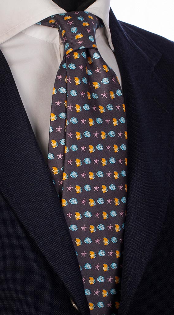 Cravatta Uomo Stampa di Seta Grigio Antracite con Animali Made in Italy Graffeo Cravatte