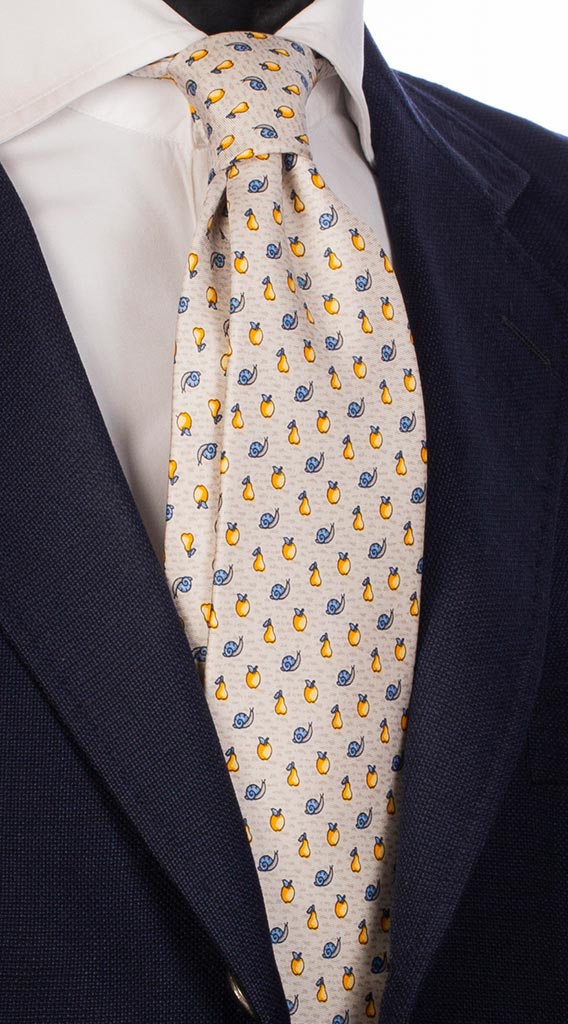 Cravatta Uomo Stampa di Seta Grigio Chiaro con Animali Made in Italy Graffeo Cravatte