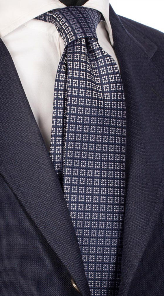 Cravatta Uomo per Cerimonia di Seta Blu Cangiante con Fantasia Bianca Made in Italy Graffeo Cravatte