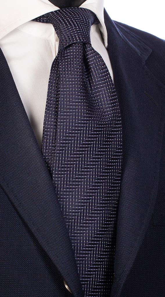 Cravatta Uomo per Cerimonia di Seta Blu Lisca di Pesce Tono su Tono Bianco Made in Italy Graffeo Cravatte