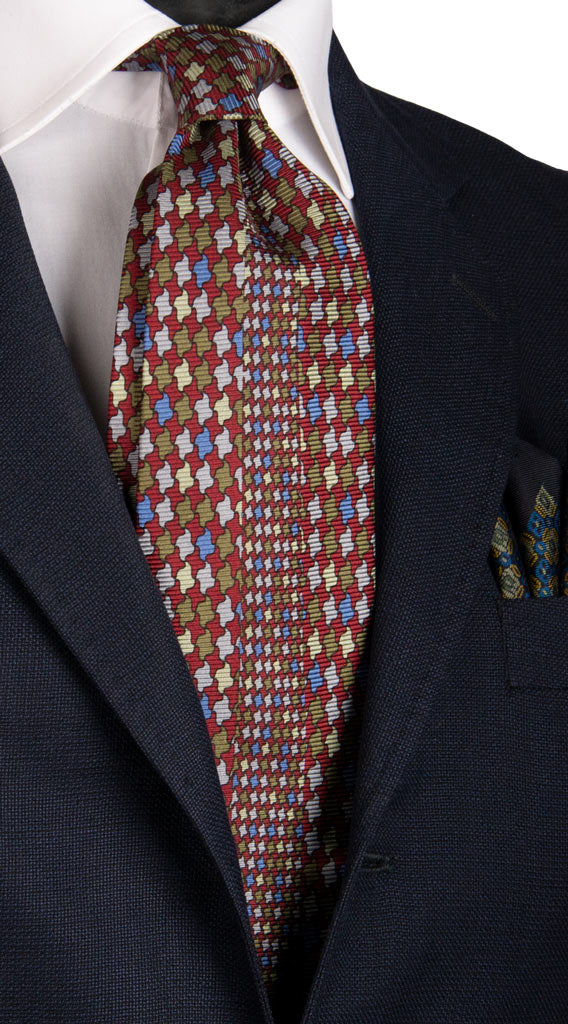 Cravatta Vintage in Saia di Seta Bordeaux Pied de Poule Multicolor con Disegno Centro Pala Made in Italy Graffeo Cravatte
