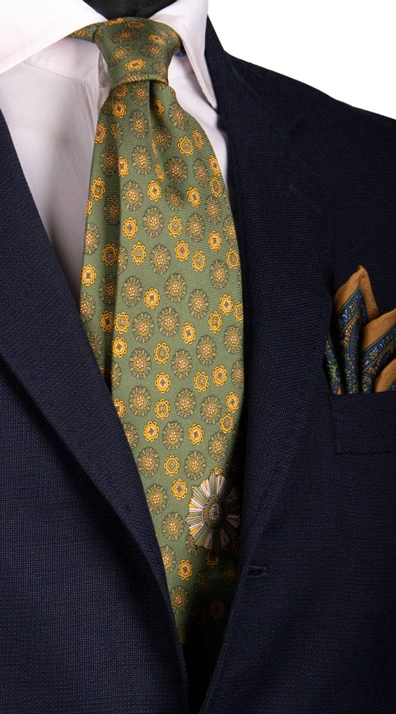 Cravatta Vintage in Saia di Seta Verde Fantasia Giallo Oro Bianca Made in Italy Graffeo Cravatte