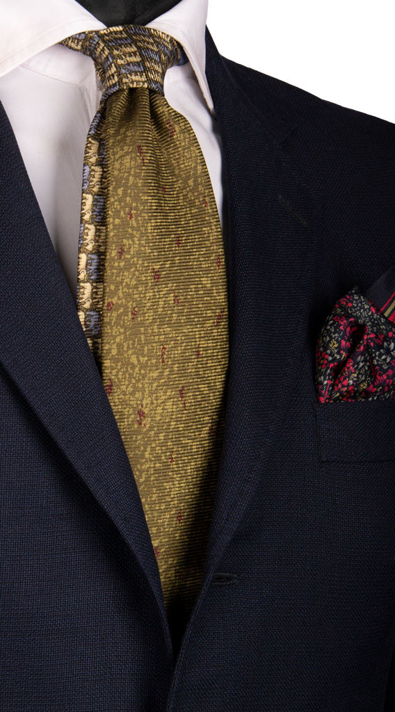 Cravatta Vintage in Saia di Seta Verde Fantasia Nodo in Contrasto con Animali Made in Italy Graffeo Cravatte