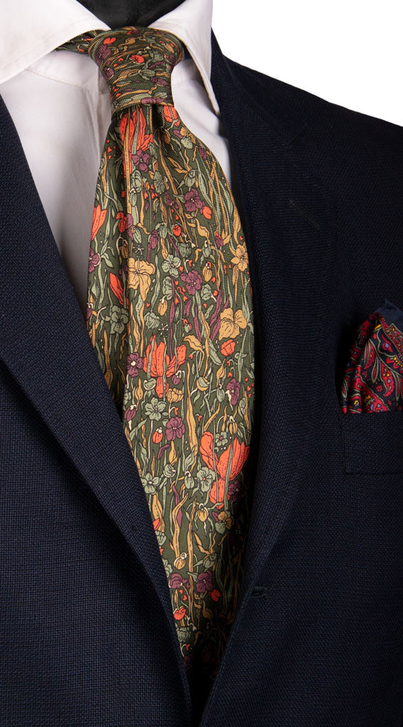 Cravatta In Seta TigerTie - Verde Royal Argento Striato Cravatta In Seta TigerTie - Verde Royal Argento Striato