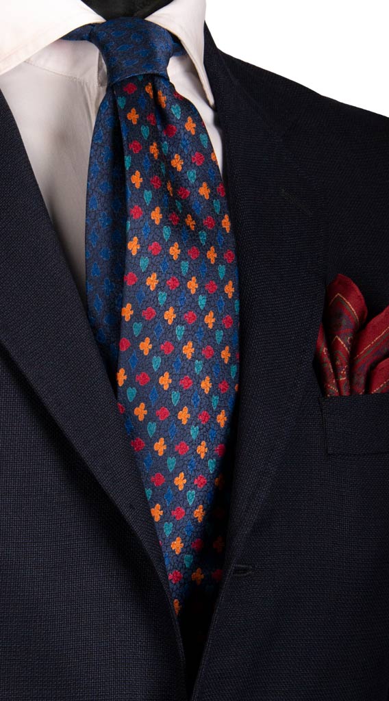 Cravatta Vintage in Seta Jacquard Blu Fantasia Nodo in Contrasto Carte da Poker Multicolor Made in Italy Graffeo Cravatte