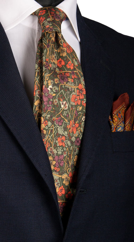 Cravatta Vintage in Twill di Seta Verde a Fiori Multicolor con Animali Made in Italy Graffeo Cravatte