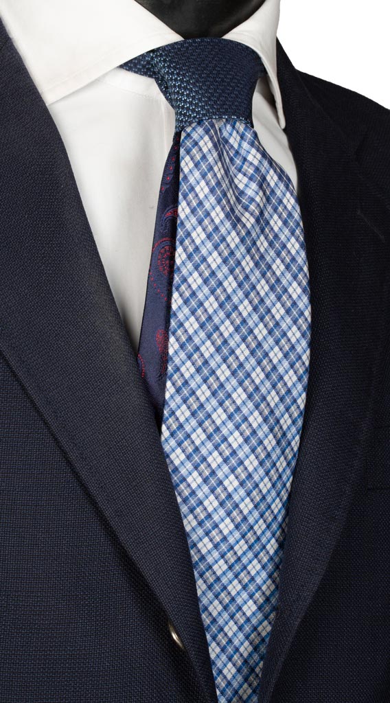 Cravatta a Quadri Azzurra Grigia Nodo in Contrasto Blu Azzurro Made in Italy Graffeo Cravatte