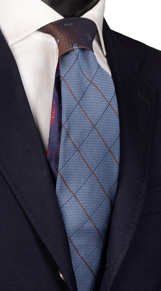 Cravatta a Quadri Blu Avio Marrone Nodo in Contrasto Marrone Paisley Celeste Made in Italy Graffeo Cravatte