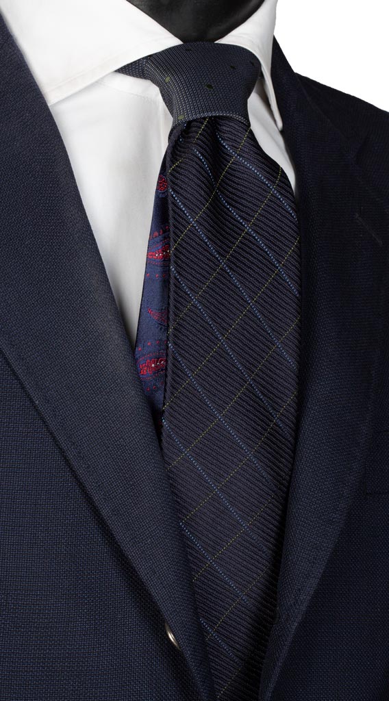 Cravatta a Quadri Blu Nodo in Contrasto Blu a Pois Made in Italy Graffeo Cravatte