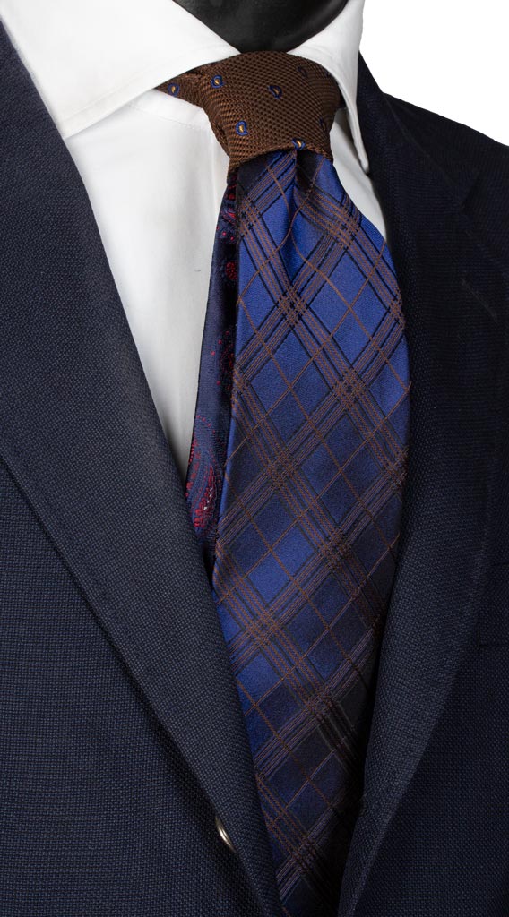 Cravatta a Quadri Bluette Marrone Nodo in Contrasto Marrone Paisley Made in italy Graffeo Cravatte