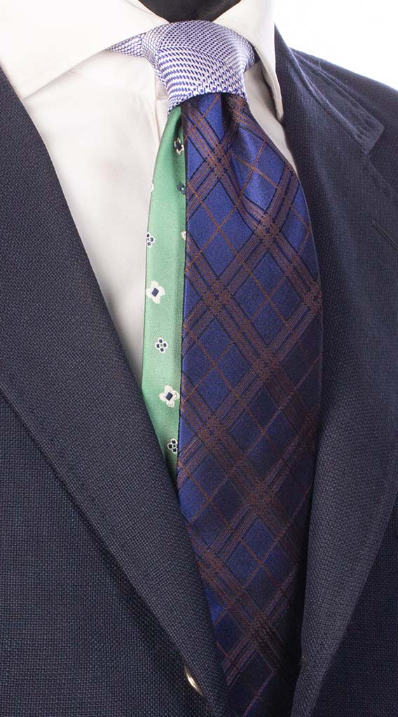 Cravatta a Quadri Viola Marrone Nodo in Contrasto Principe di Galles Bianco Bluette Made in Italy Graffeo Cravatte