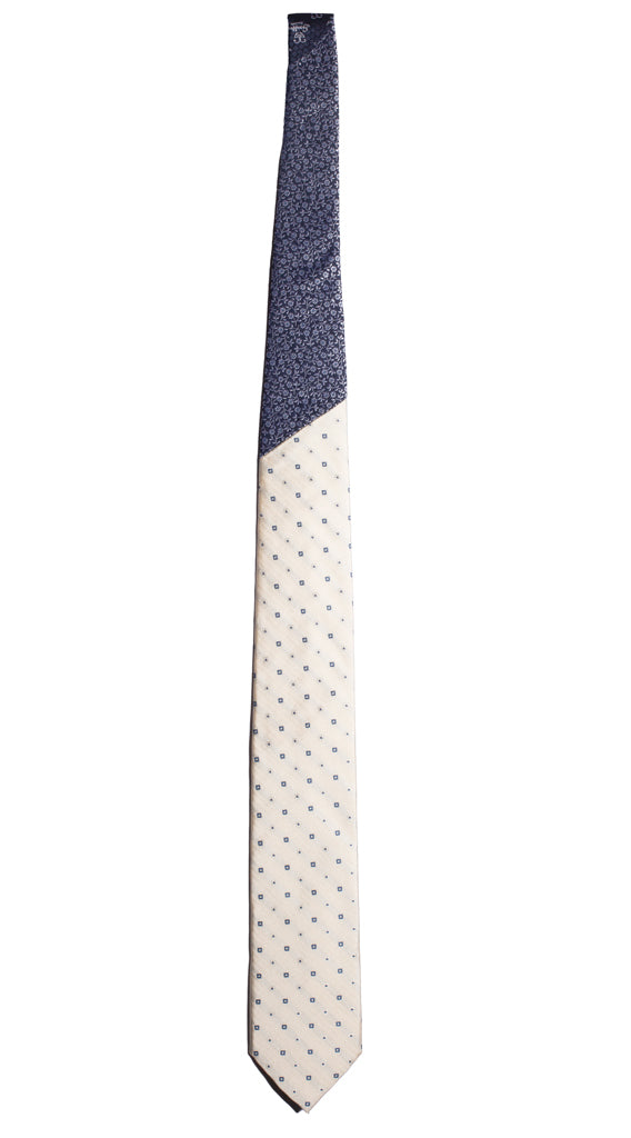 Cravatta color Crema Fantasia Blu Nodo in Contrasto Blu a Fiori Grigi Celesti Made in Italy Graffeo Cravatte Intera