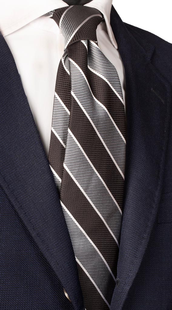 Cravatta da Cerimonia Regimental di Seta Righe Grigia Nera Bianca Made in Italy Graffeo Cravatte