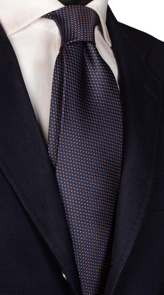 Cravatta di Seta Blu Fantasia Tono su Tono a Pois Marroni Made in Italy Graffeo Cravatte