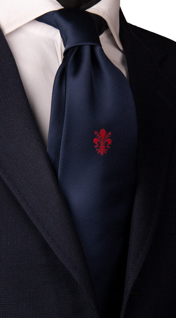 Cravatta di Seta Blu con Disegno Sottonodo Giglio Rosso Made in Italy Graffeo Cravatte
