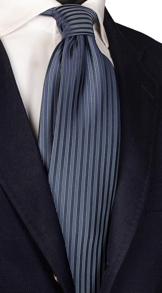 Cravatta di Seta Blu Righe Verticali Tono su Tono Celeste Made in Italy graffeo Cravatte