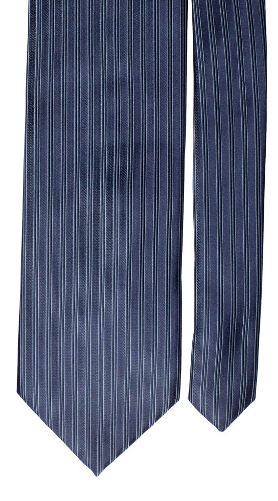 Cravatta di Seta Blu Righe Verticali Tono su Tono Celeste Made in Italy Graffeo Cravatte