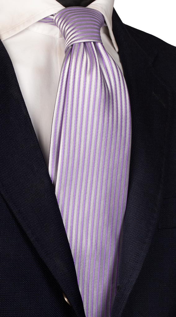 Cravatta di Seta Grigio Argento Righe Verticali Viola Made in italy Graffeo Cravatte
