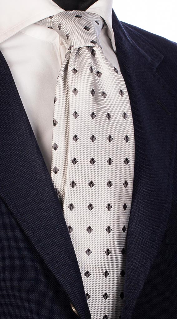 Cravatta di Seta Grigio Chiaro Fantasia Grigio Scuro Nero Made in Italy Graffeo Cravatte