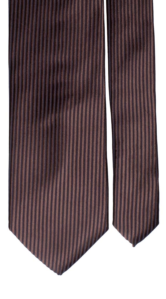 Cravatta di Seta Marrone Righe Verticali Tono su Tono Made in Italy Graffeo Cravatte Pala