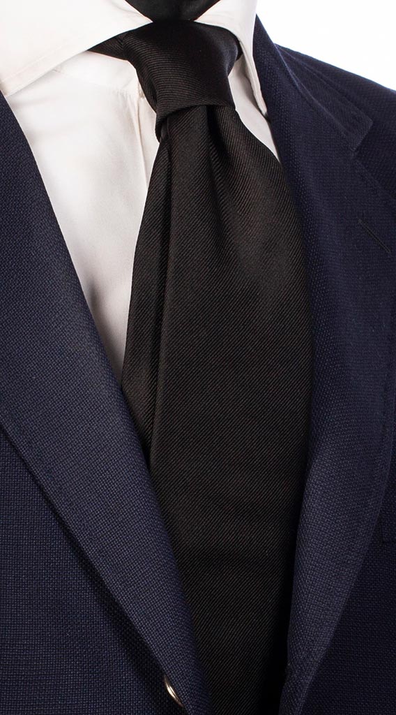 Cravatta di Seta Nera Riga Tono su Tono Tinta Unita Made in Italy Graffeo Cravatte