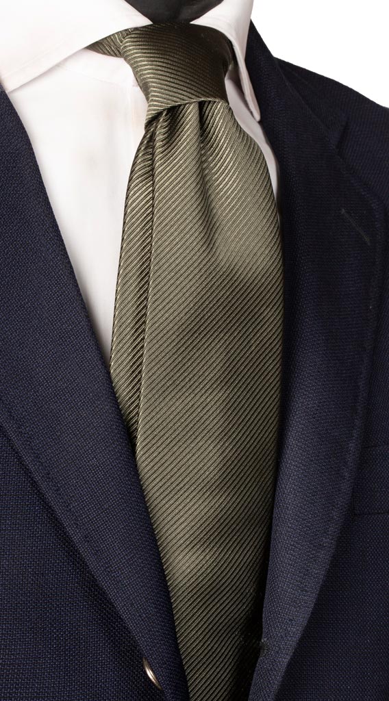 Cravatta di Seta Verde Militare Righe Tono su Tono Made in Italy Graffeo Cravatte