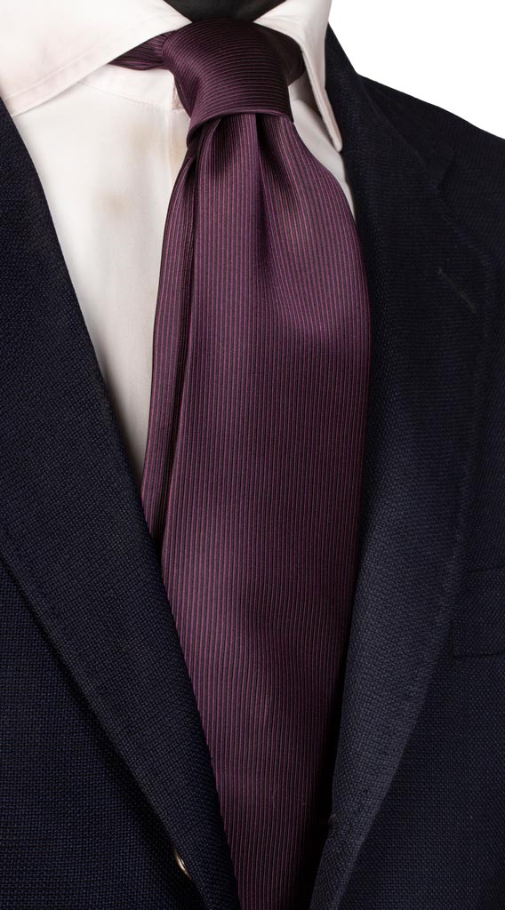 Cravatta di Seta Viola Riga Verticale Nera Made in Italy Graffeo Cravatte